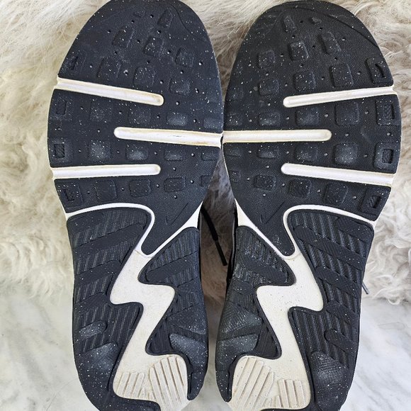 Nike Boys Air Max Sneaker Athletic CJ2002 100 Laser Chrome Size 6Y - Picture 9 of 9